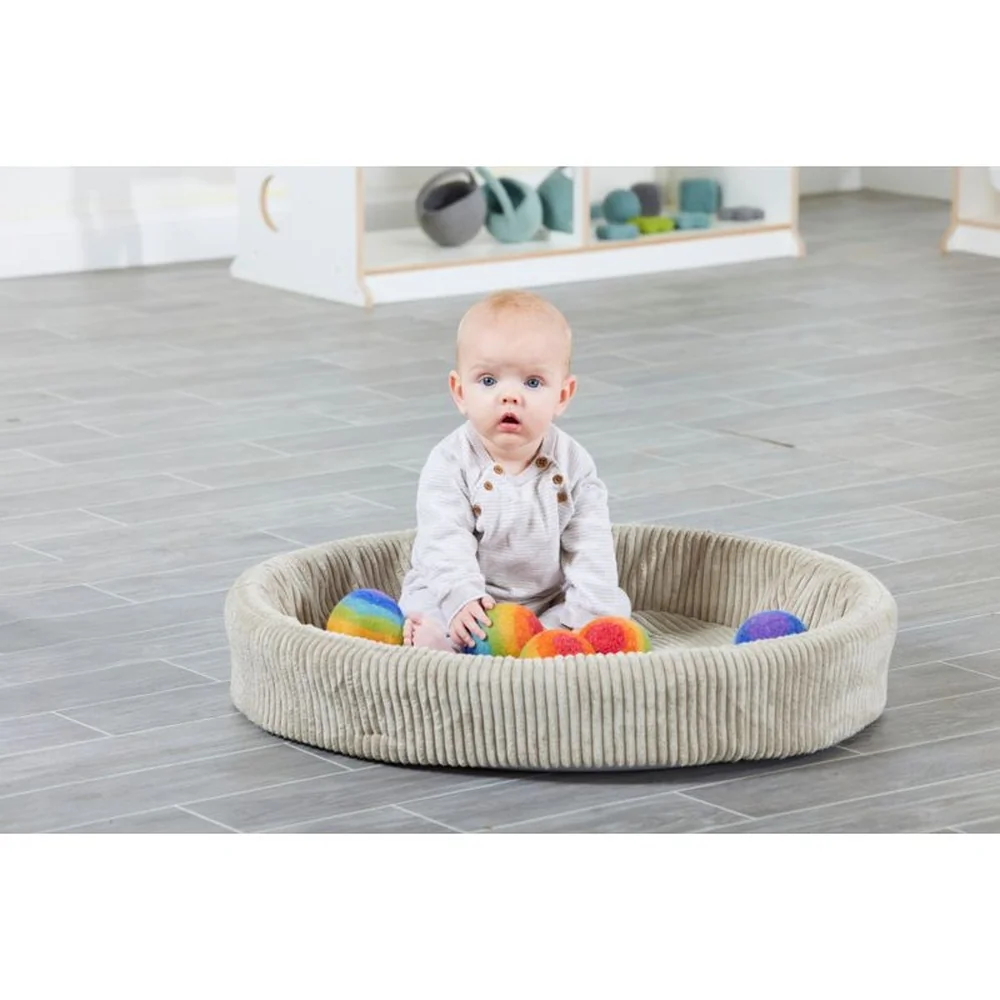 Deep Spot Cocoon Mat - Grey