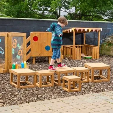 Nesting Climbing Cubes