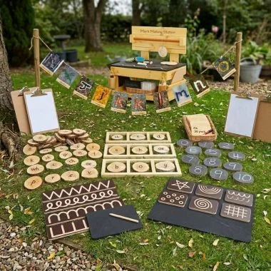 Cosy Complete Outdoor Mark Making Area Set  | 3-4 years
