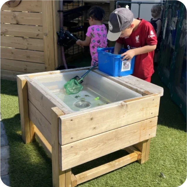 Sand & Water Play Hover