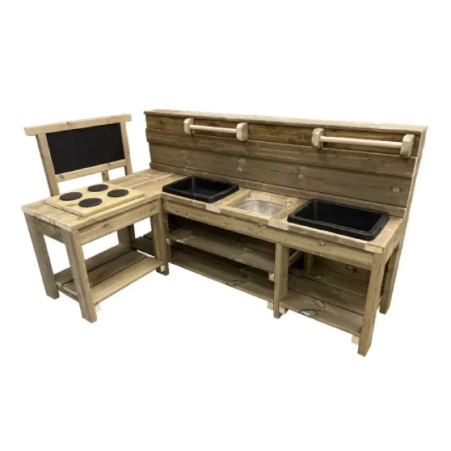 Mud Kitchens & Messy Play